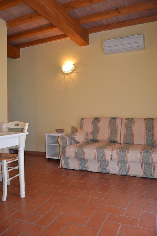 Agriturismo Beveraggio Appartamenti Marina di Grosseto Pokój zdjęcie
